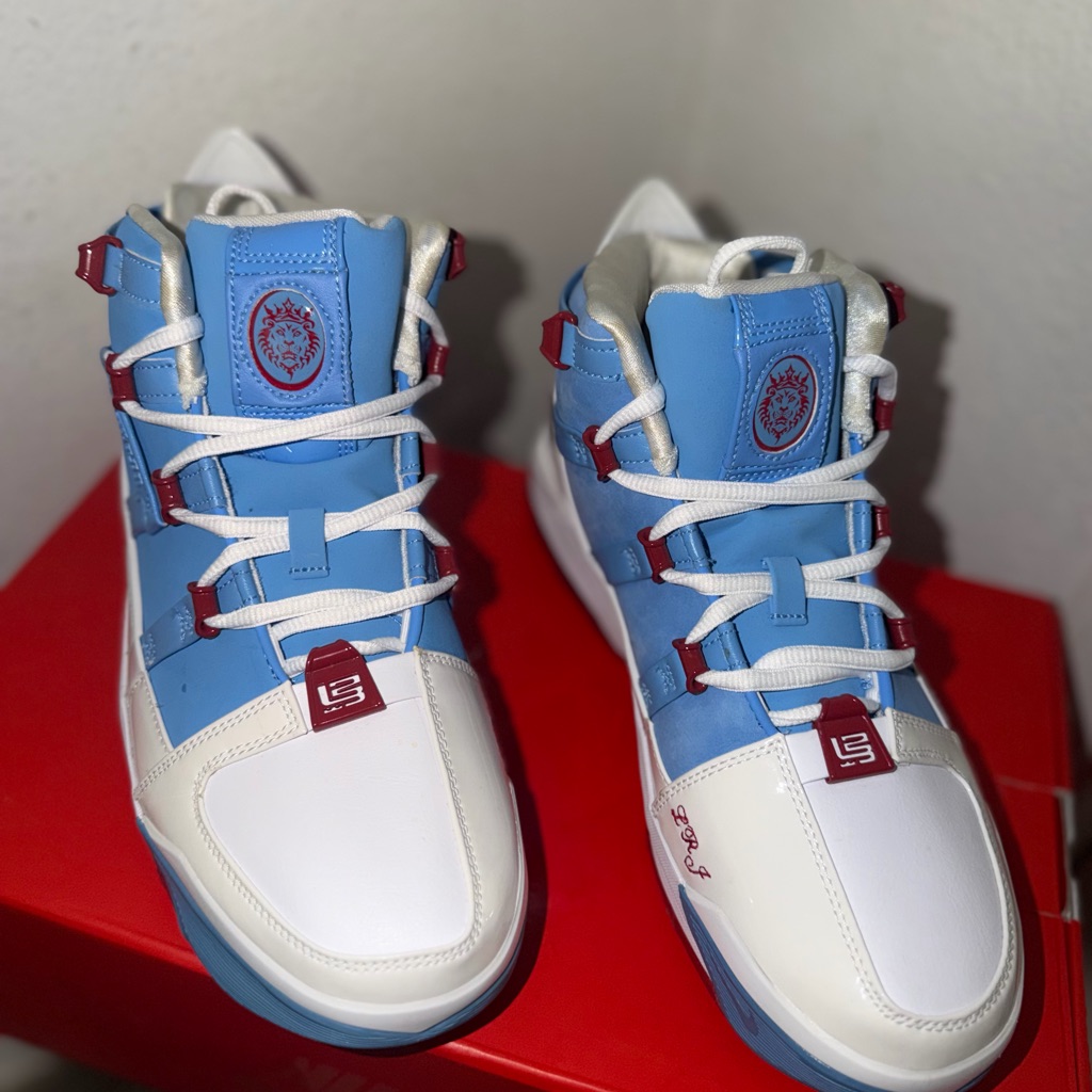 Nike Zoom Lebron Iii Qs Sneakers